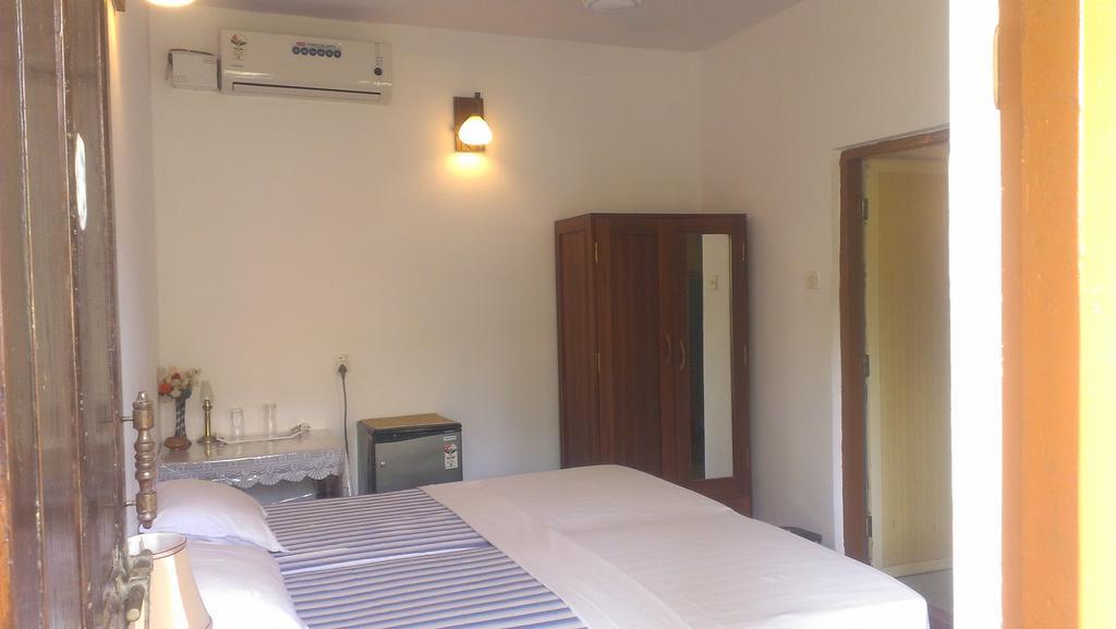 Domingos Guest House Baga Exteriér fotografie